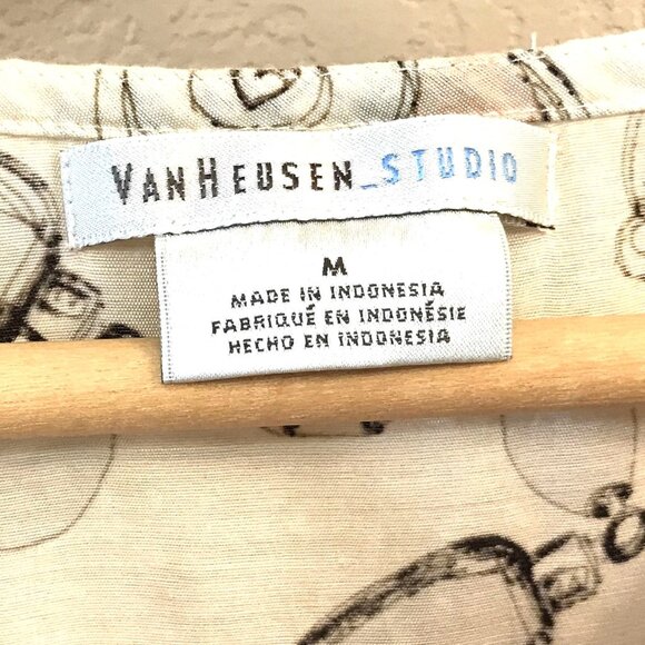Van Heusen Studio Ruffled Blouse: Vintage Top Women’s Shoe & Coffee Print Size M - Picture 5 of 13